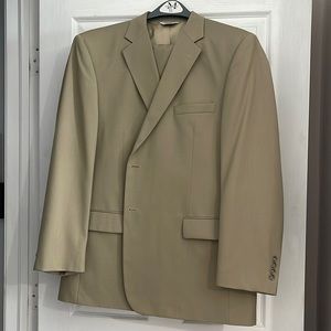 Mens suit never worn